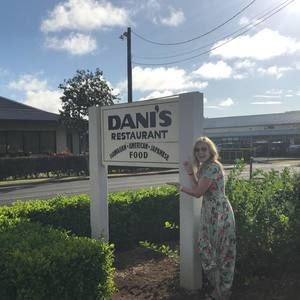 Meet your Posher, Danielle